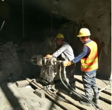 金乡水下抗分散灌浆料特点 水下不分散注浆料介绍